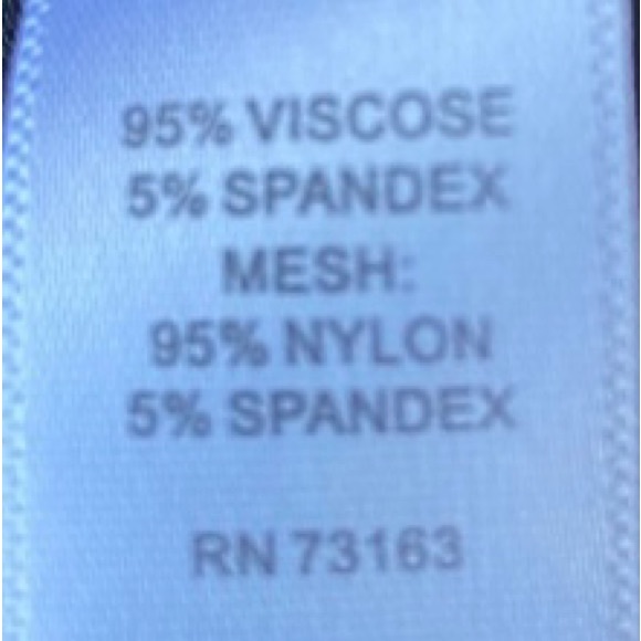 Crisscross Sheer Arm Asymmetrical Top Cable & Gauge Black - Picture 12 of 12